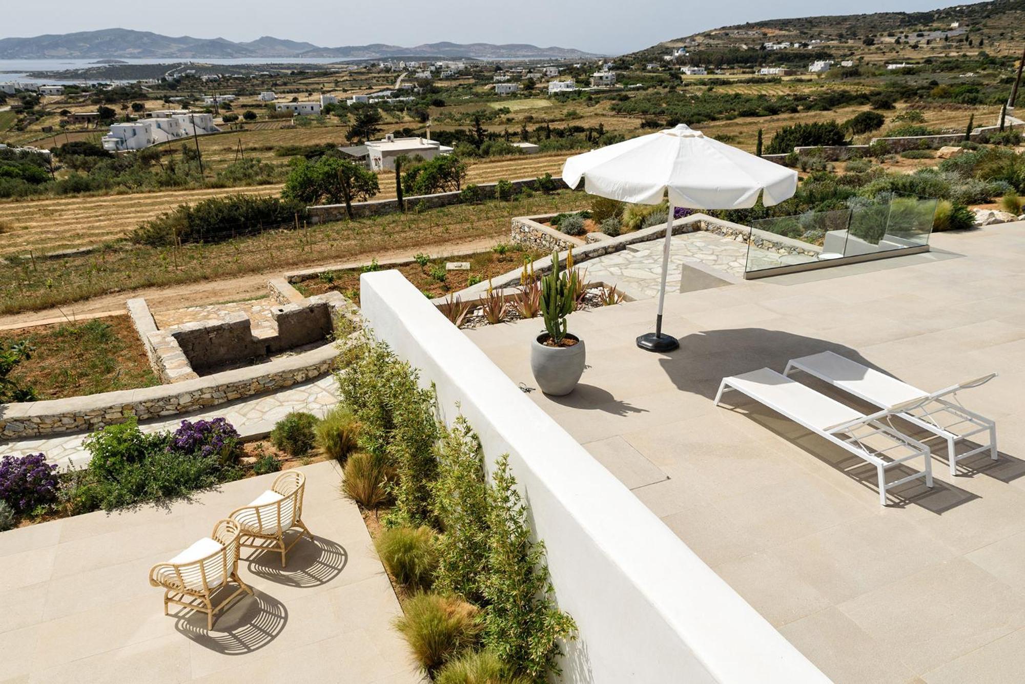 Villa Stunning New With Great Pool Area, Magnificent Panoramic Sea View - Paros Angairiá